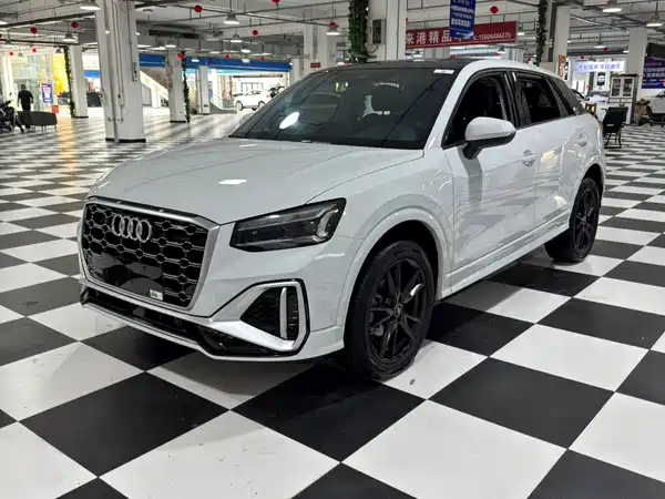 Audi Q2L 2022