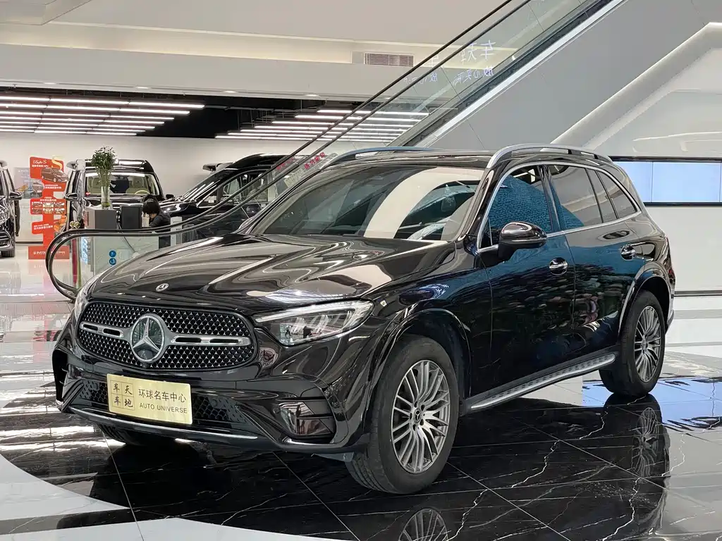 Mercedes-Benz GLC 2023 — фото 1