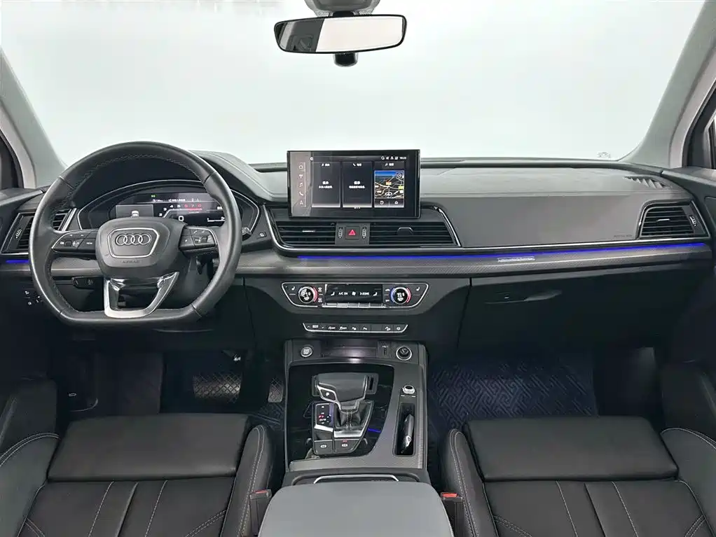 Audi Q5L 2022 — фото 14