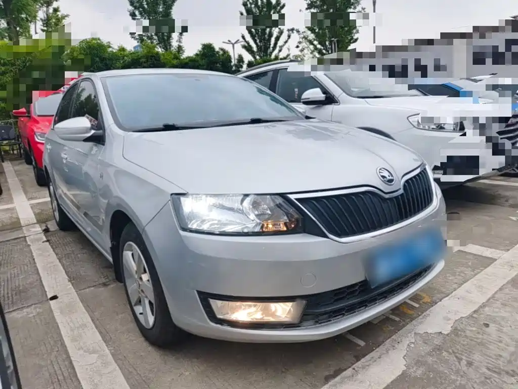 Skoda Rapid 2017 — фото 4