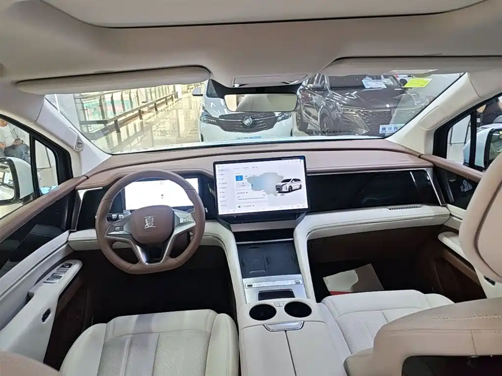 BYD Xia 2025 — фото 10