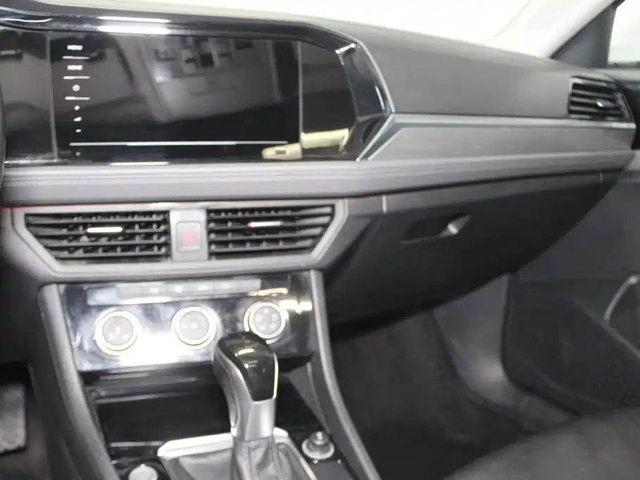 Volkswagen Sagitar 2021 — фото 13