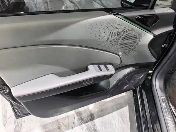Zeekr 007GT 2025