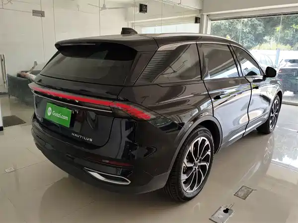Lincoln Nautilus 2023