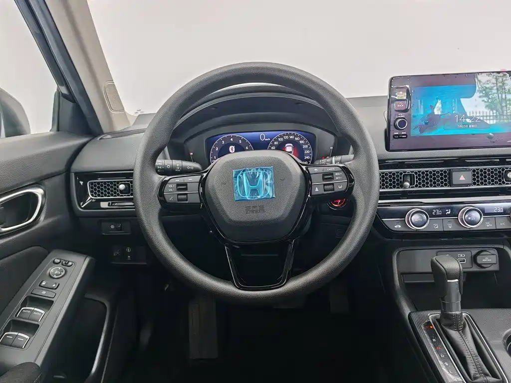 Honda Civic 2023 — фото 11