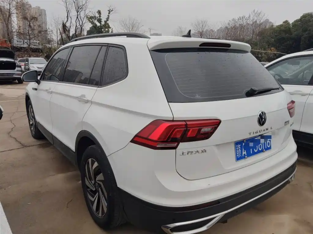 Volkswagen Tiguan L 2022 — фото 21