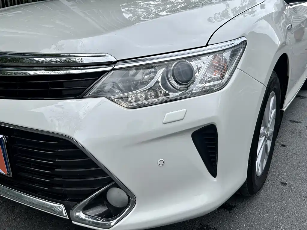 Toyota Camry 2017 — фото 11