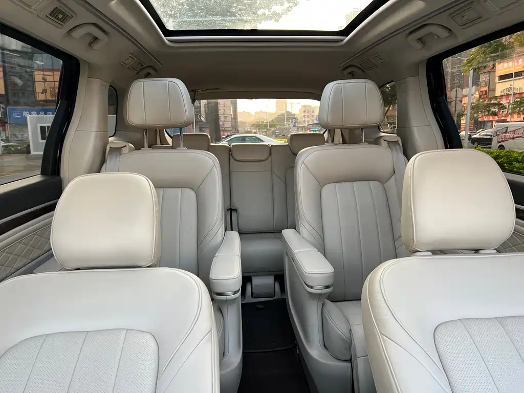 GAC Motor Trumpchi M8 2019 — фото 17