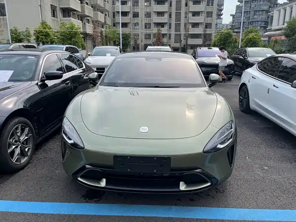 Xiaomi SU7 2025