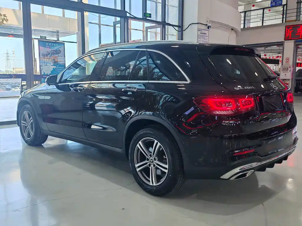 Mercedes-Benz GLC 2020 — фото 20