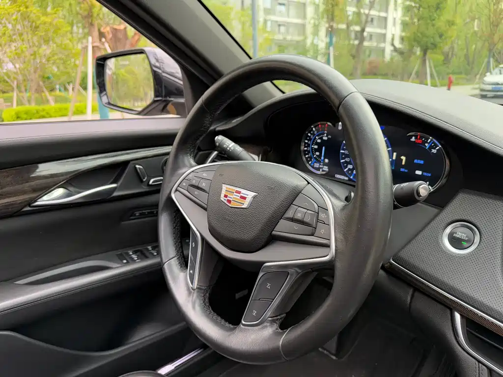 Cadillac CT6 2017 — фото 14
