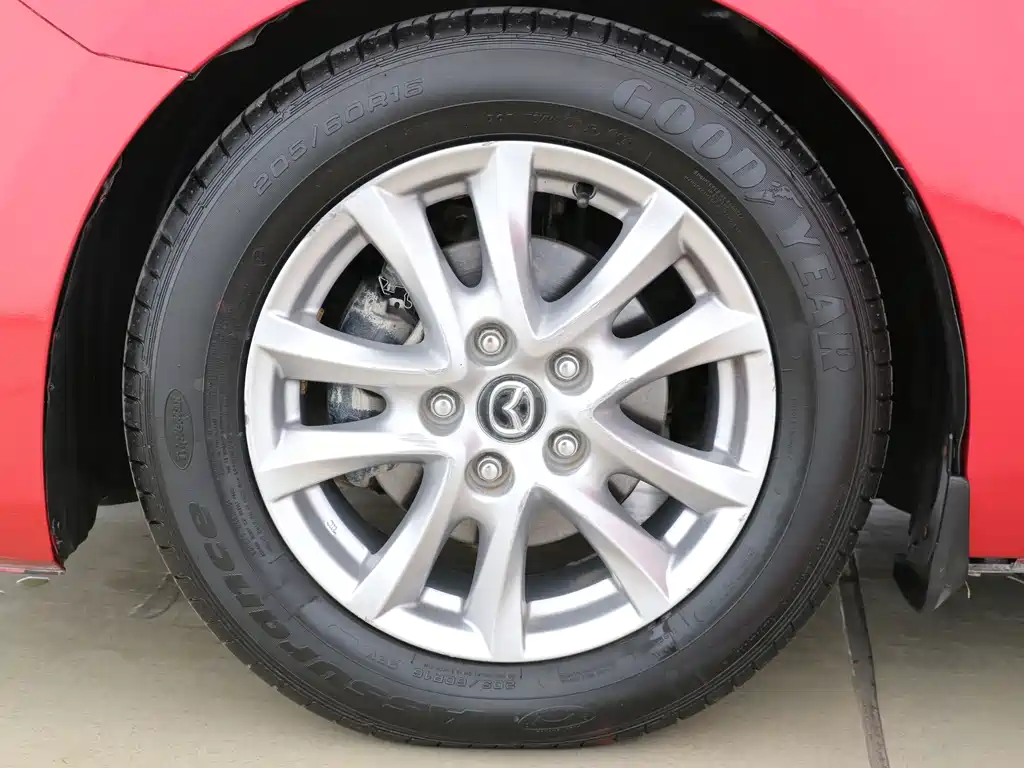 Mazda 3 Axela 2016 — фото 16