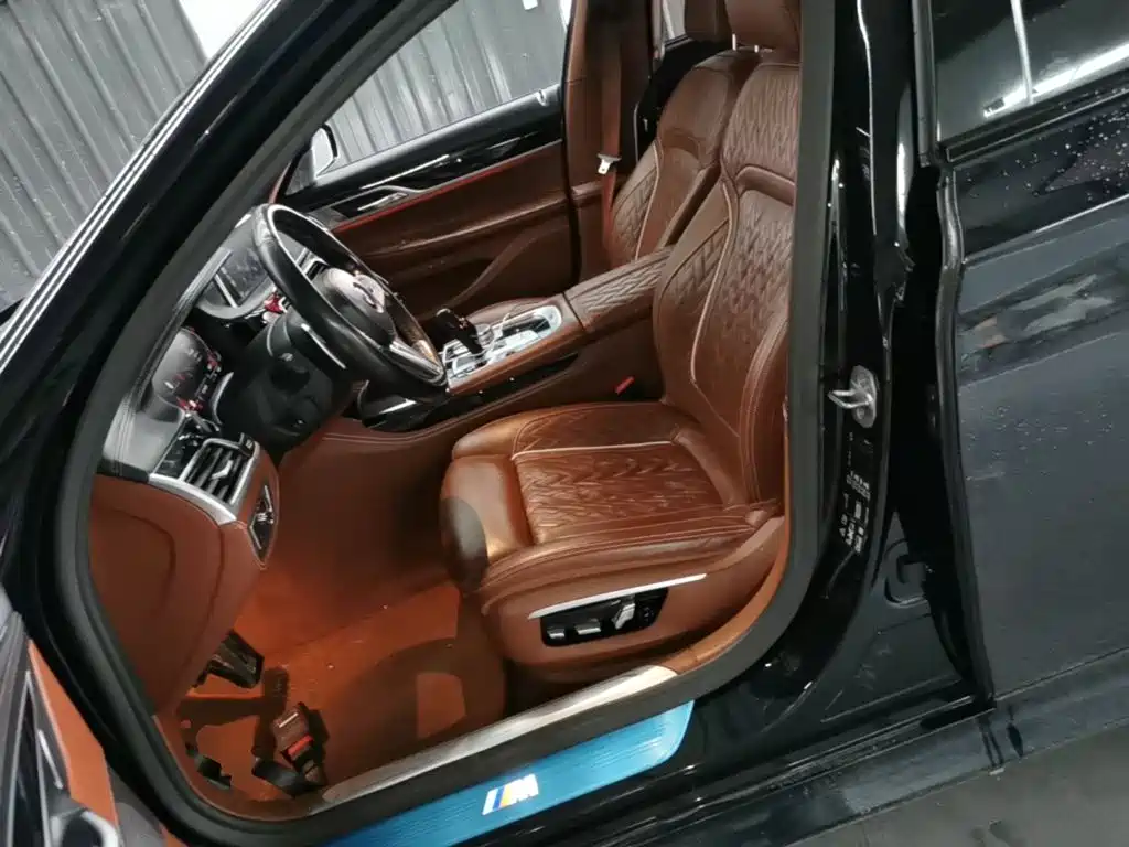 BMW 7 Series 2020 — фото 15