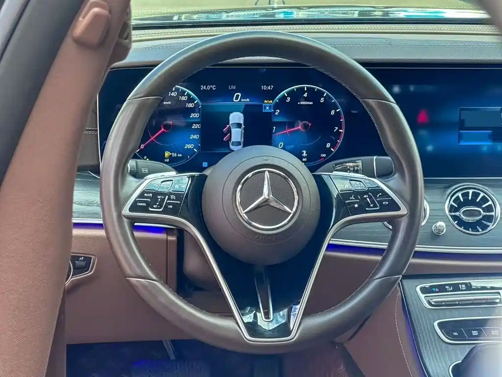 Mercedes-Benz E-Class 2023