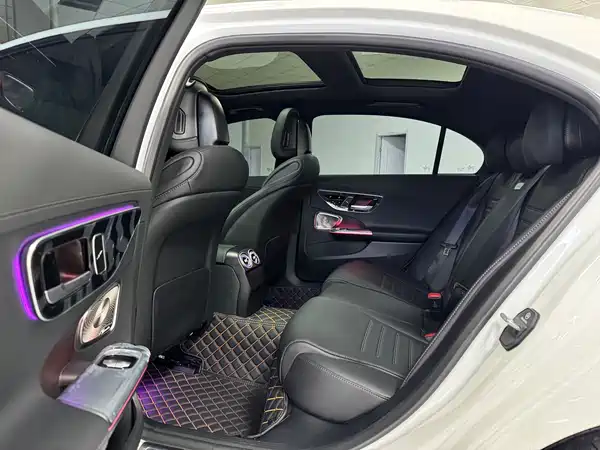Mercedes-Benz C-Class 2025