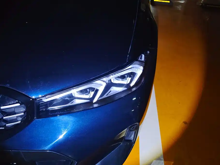 BMW 3 Series 2023