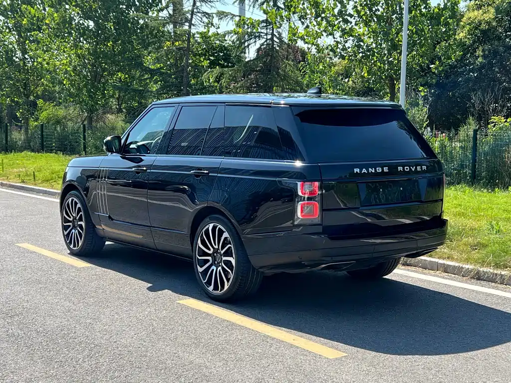 Land Rover Range Rover 2018 — фото 16
