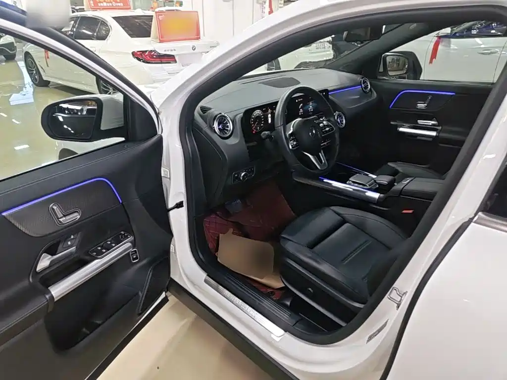 Mercedes-Benz GLA 2021 — фото 16