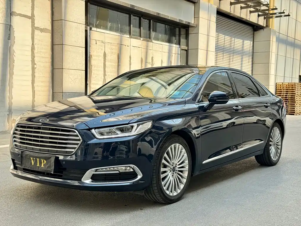 Ford Taurus 2016 — фото 1