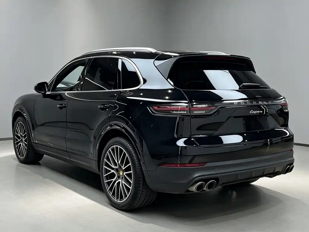 Porsche Cayenne 2019 — фото 7