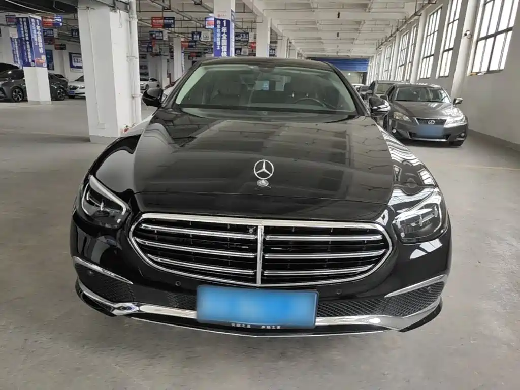 Mercedes-Benz E-Class 2022