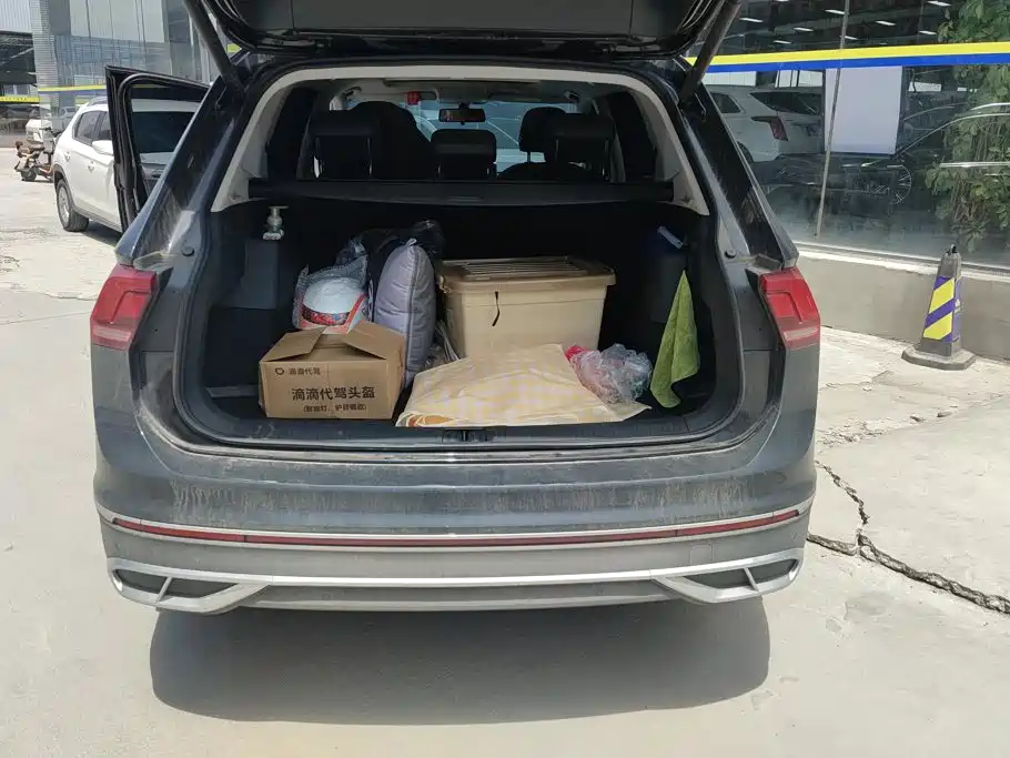Volkswagen Tiguan L 2025