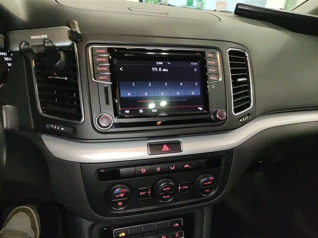 Volkswagen Sharan 2017 — фото 13