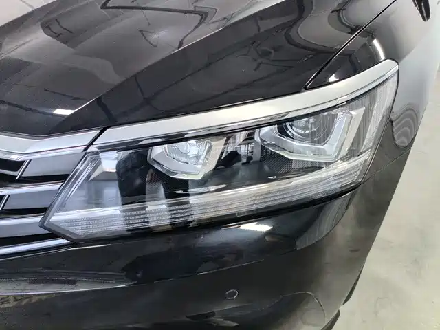 Volkswagen Passat 2018 — фото 10