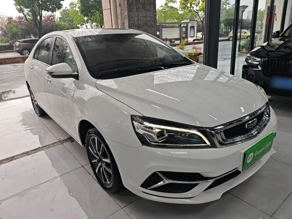 Geely Emgrand 2020 — фото 4