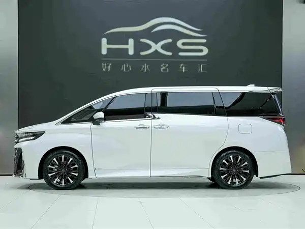 Toyota Vellfire 2024