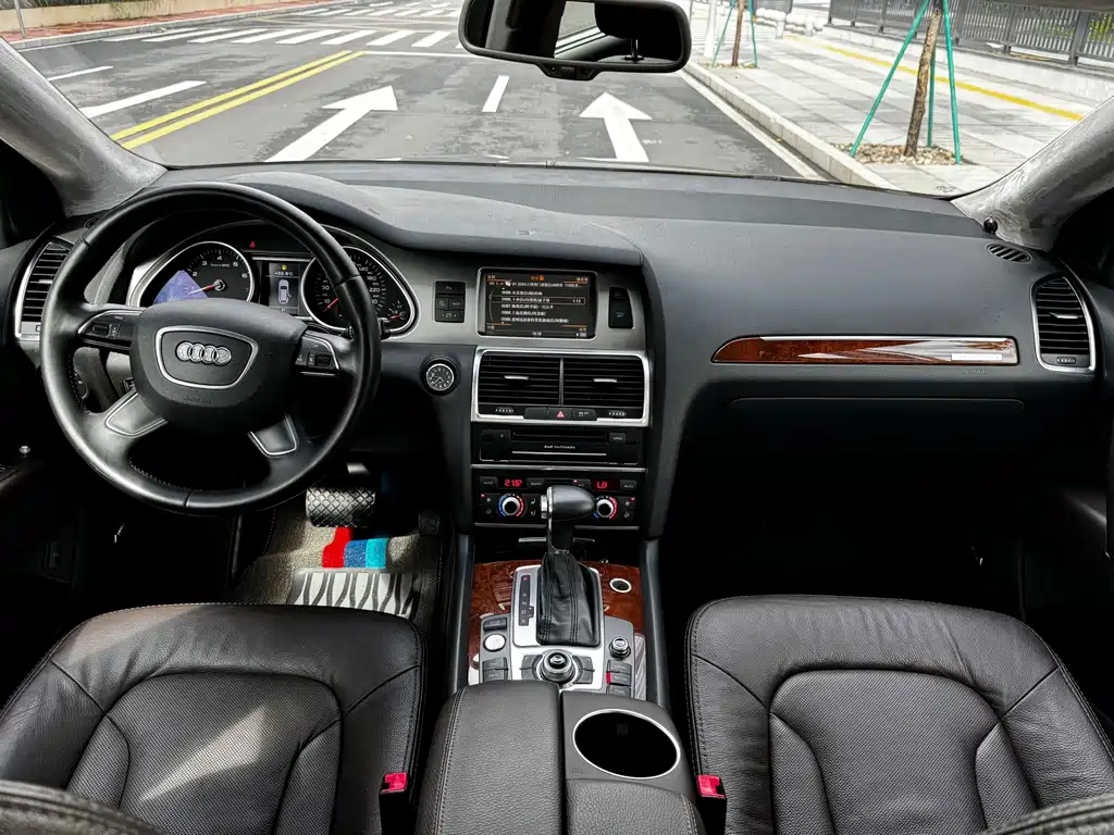 Audi Q7 2014 — фото 18