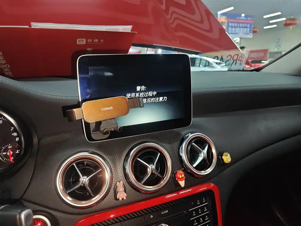 Mercedes-Benz GLA 2018 — фото 13