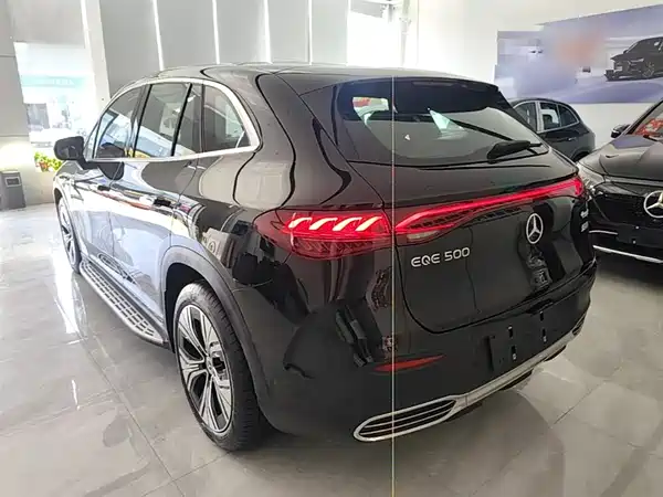 Mercedes-Benz EQE SUV 2024