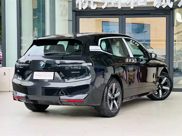 BMW iX 2023