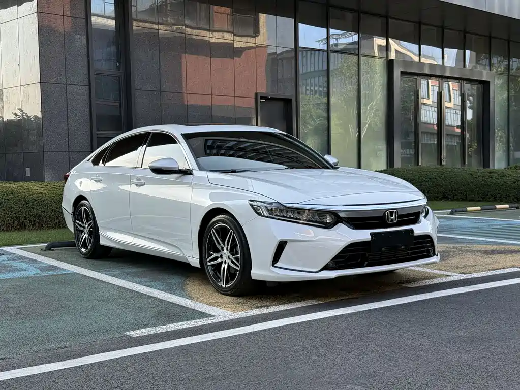 Honda Inspire 2023 — фото 3