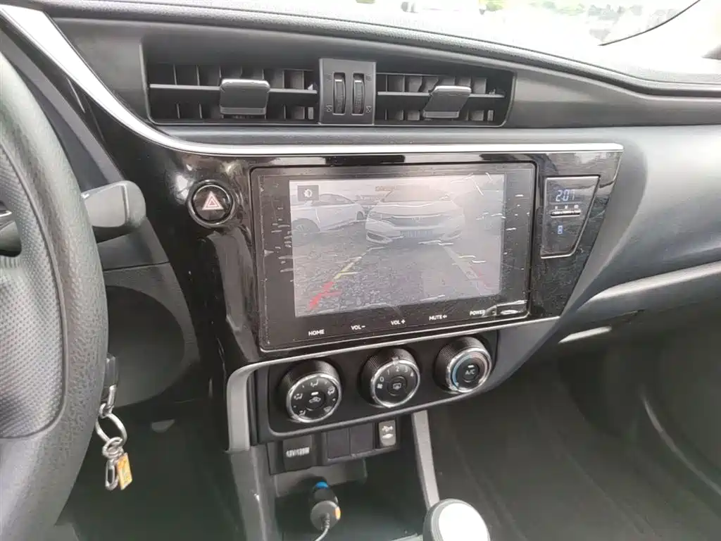 Toyota Levin 2017 — фото 13