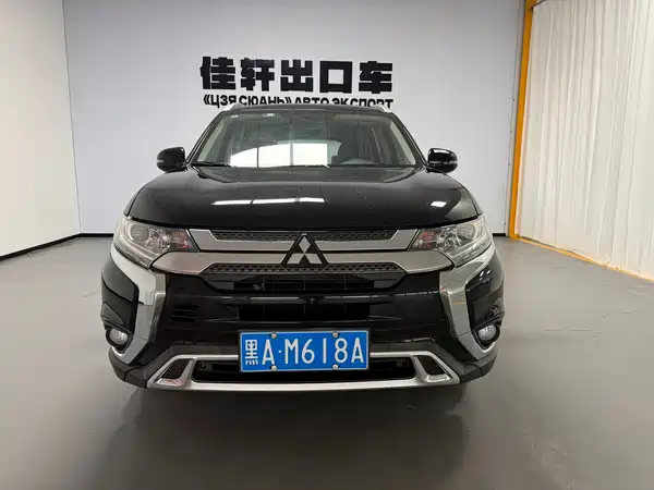 Mitsubishi Outlander 2021