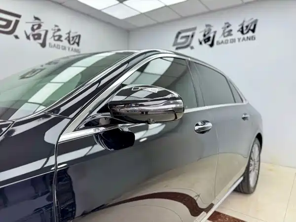 Mercedes-Benz E-Class 2022
