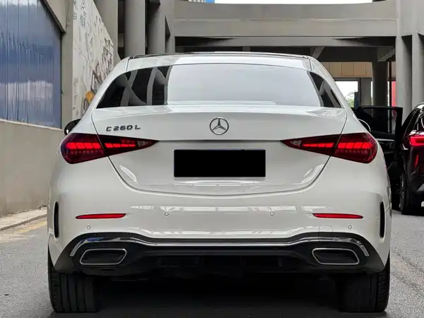 Mercedes-Benz C-Class 2024