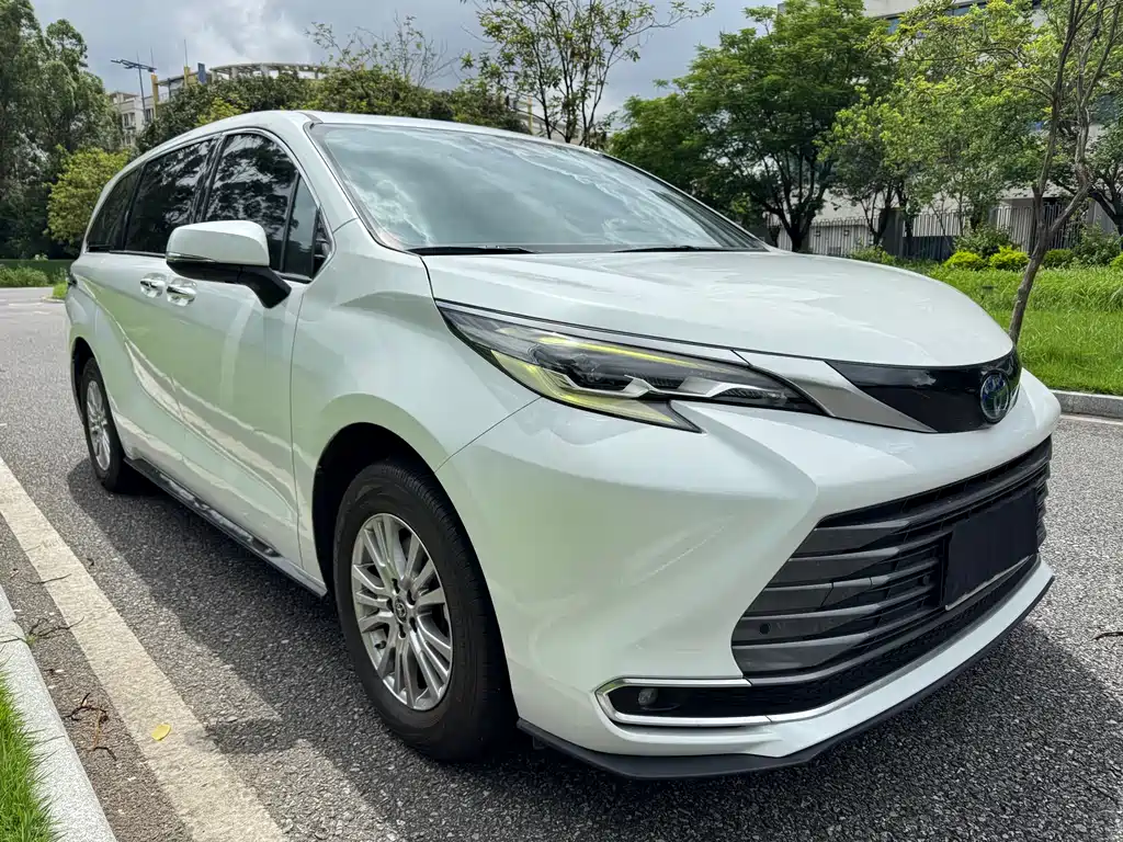 Toyota Sienna 2022