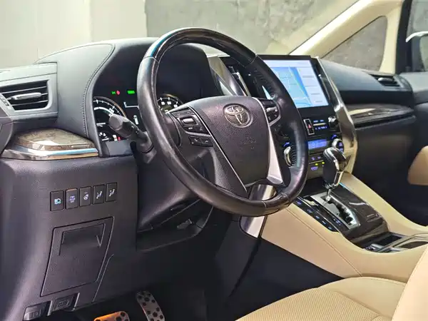 Toyota Alphard 2021