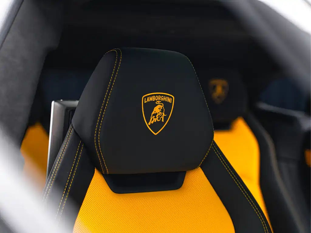 Lamborghini Urus 2021 — фото 18