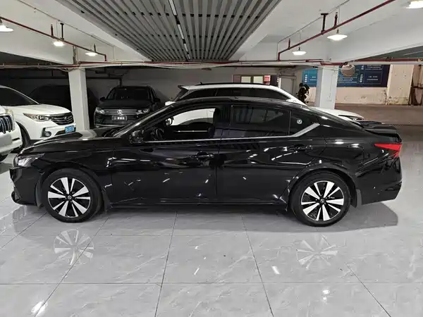 Nissan Teana 2020