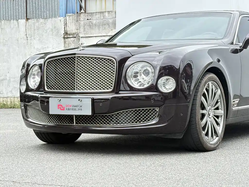 Bentley Mulsanne 2014 — фото 27