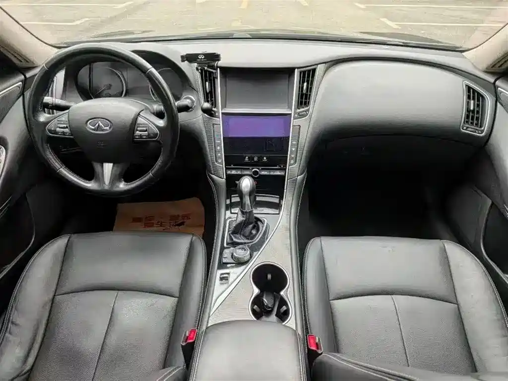 Infiniti Q50L 2016