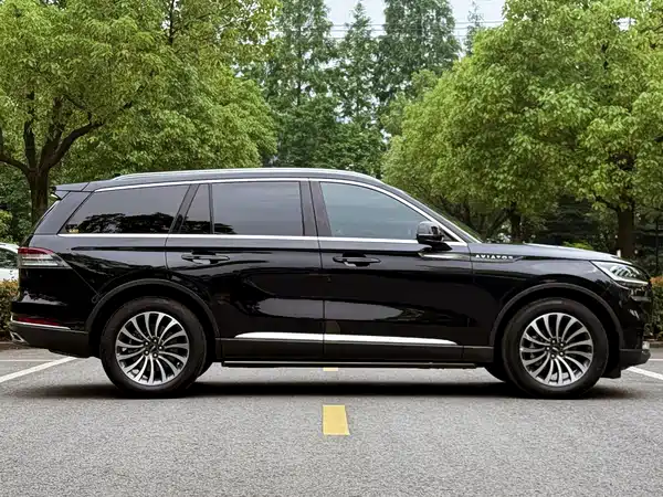 Lincoln Aviator 2023