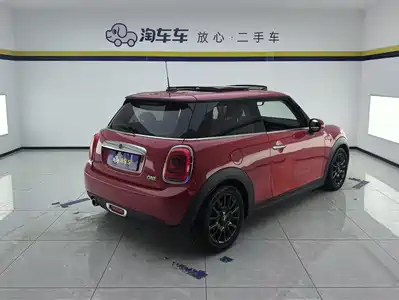 MINI MINI 2019