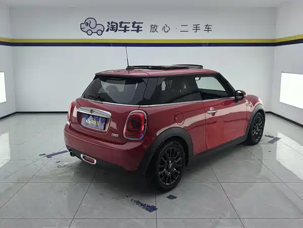 MINI MINI 2019