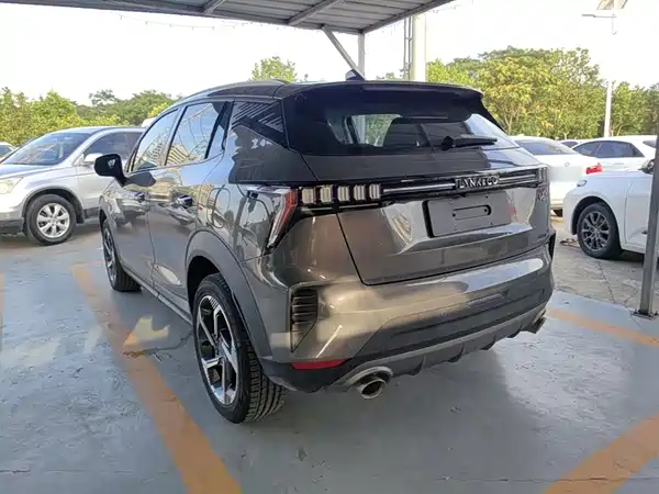 Lynk & Co 06 EM-P 2022