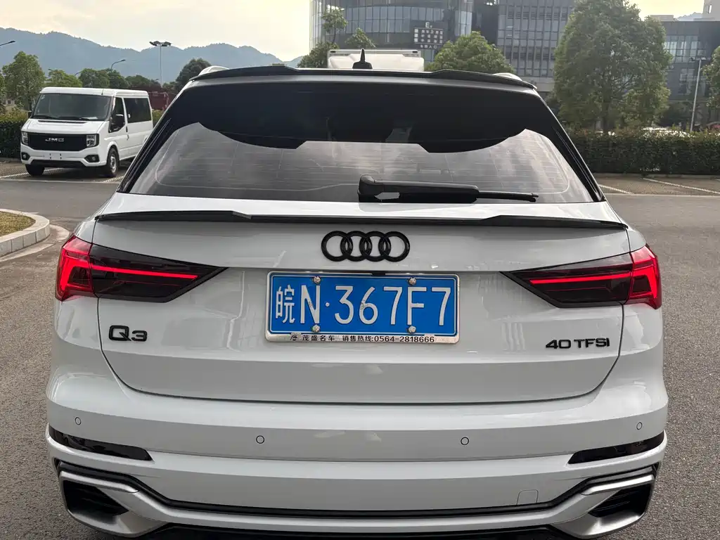 Audi Q3 2023 — фото 16